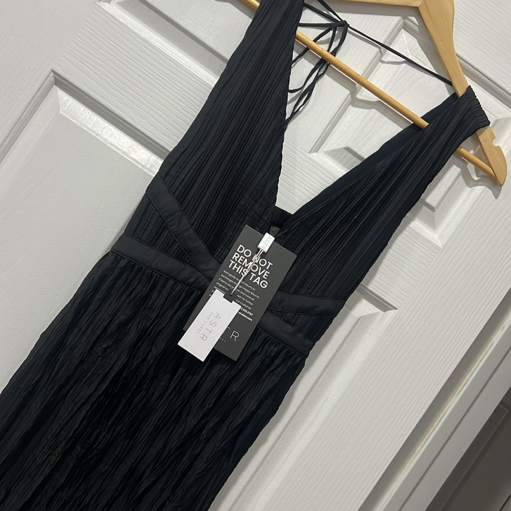 ASTR THE LABEL DRESS - Picture 1 of 9